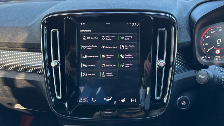 Volvo Xc40 2.0 T4 R DESIGN Pro 5dr AWD Geartronic Petrol Estate